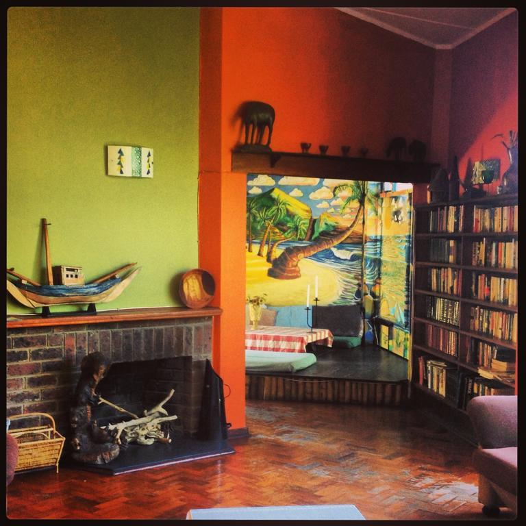 Albergue Jungle Monkey Backpackers Port Saint Johnʼs Exterior foto